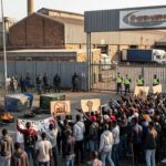 Izinkulungwane Zentsha Zihlasela Izimboni: Umsebenzi Uyaphela eNingizimu Afrika?