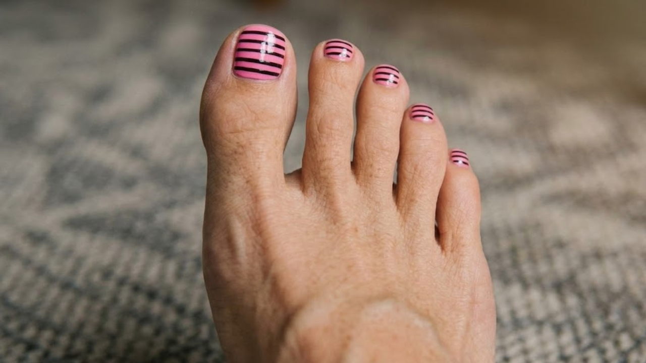 16 Pedicure Shades That Will Take Over Summer 2026